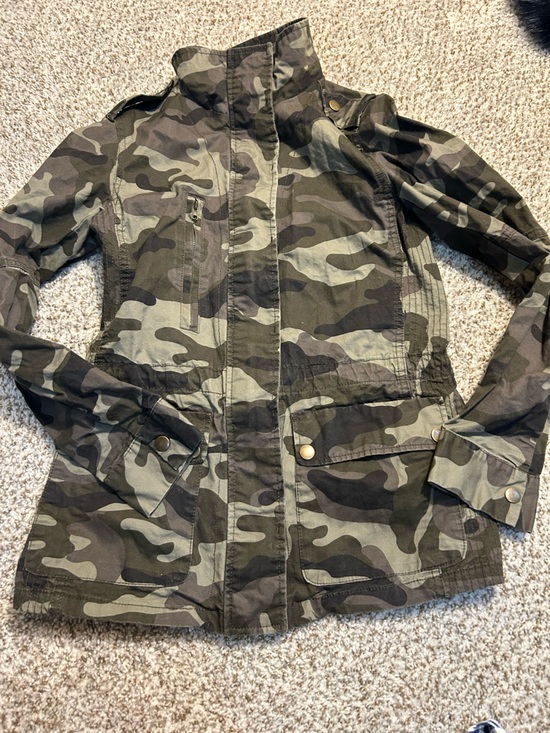 Love Tree Jackets & Blazers - Love Tree Women's Camo Cargo Shacket